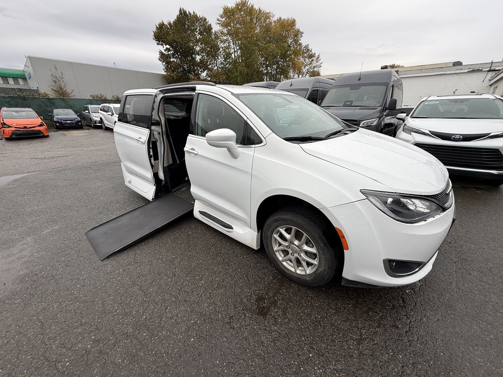 [R5176] 2020 Chrysler Pacifica
