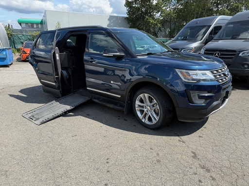 [RENTAL] [R6104] 2017 Ford Explorer