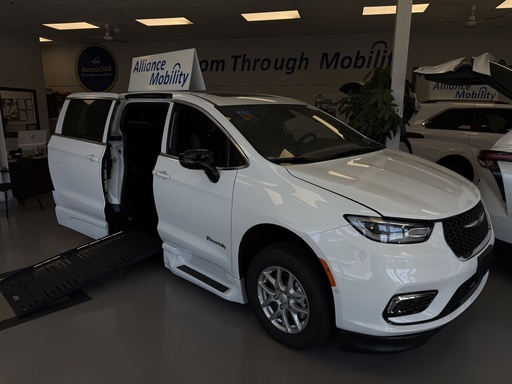 [6228] [W6228] 2026 Chrysler Pacifica Select